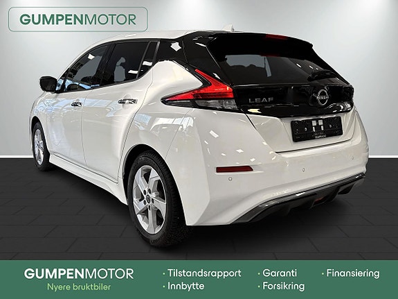 Nissan Leaf 3 of 5