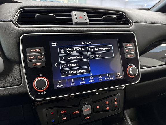 Nissan Leaf 30 of 30