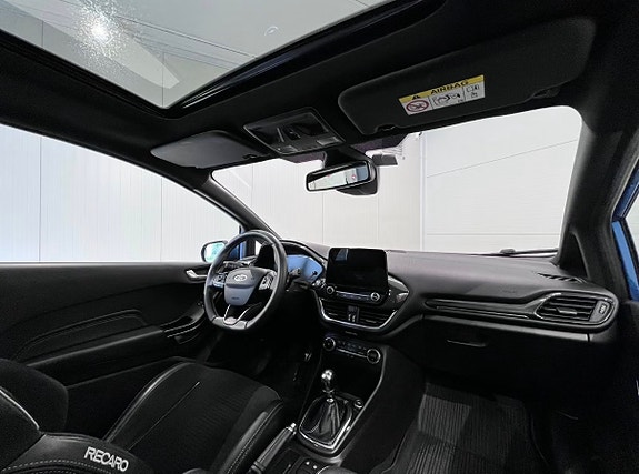 Ford Fiesta 10 of 15