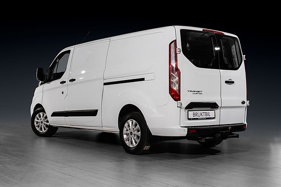 Ford Transit Custom 2 of 5