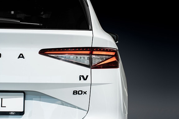 Skoda Enyaq 9 of 30