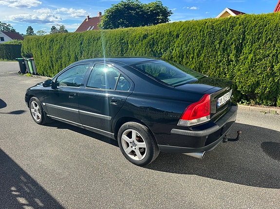 Volvo S60 5 of 5