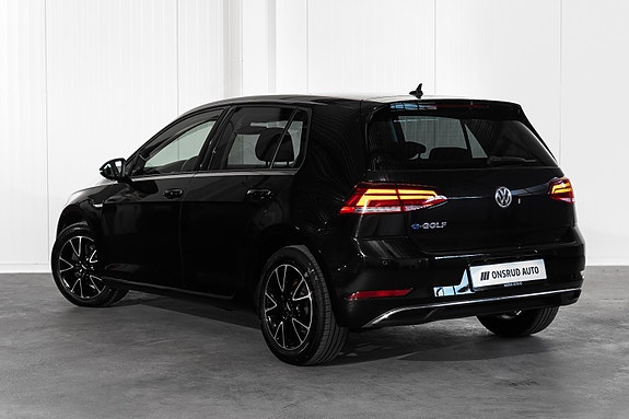 Volkswagen Golf 3 of 5