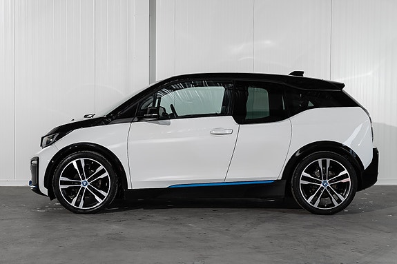 BMW i3s 2 of 5