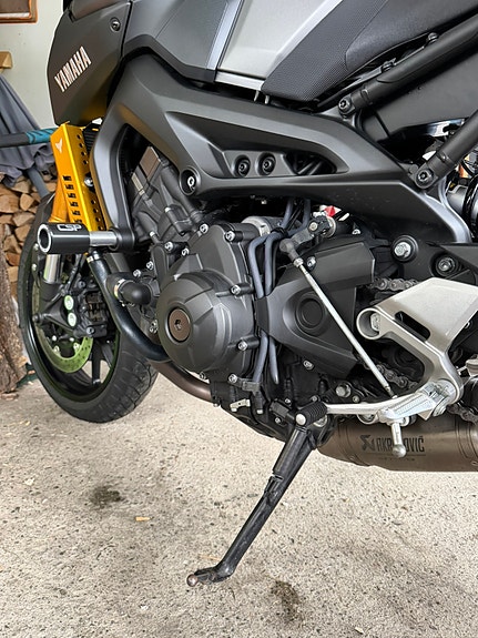 Yamaha MT-09 15 of 16