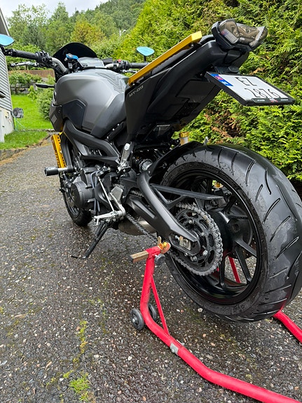 Yamaha MT-09 5 of 16