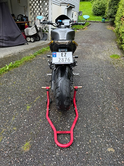 Yamaha MT-09 4 of 16