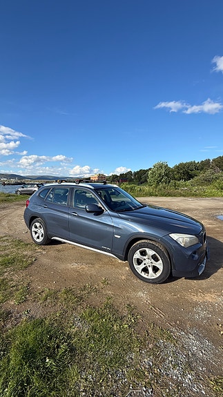 BMW X1 4 of 5