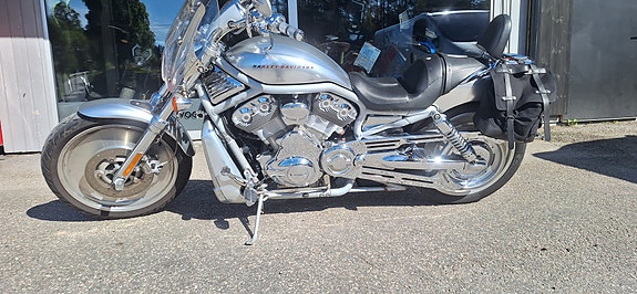 Harley-Davidson V-ROD 4 of 5