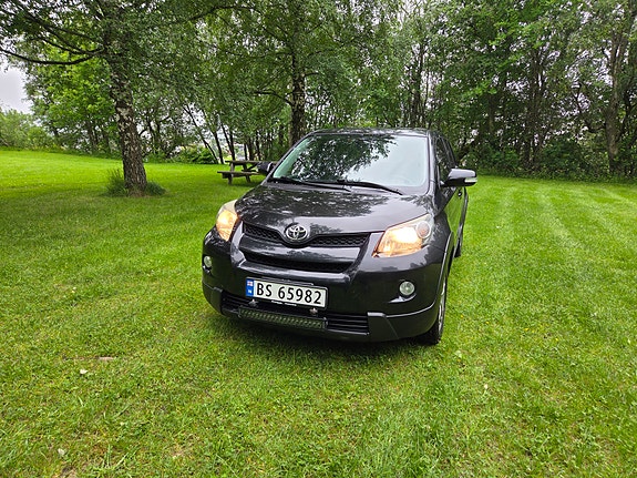 Toyota Urban Cruiser 4 of 5