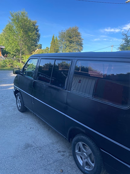 Volkswagen Multivan 4 of 5