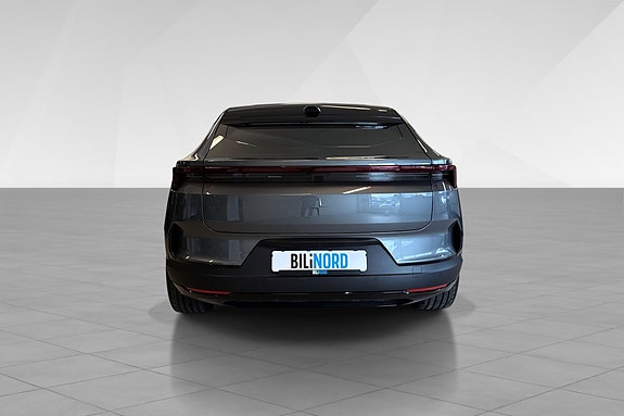 Polestar 4 5 of 5