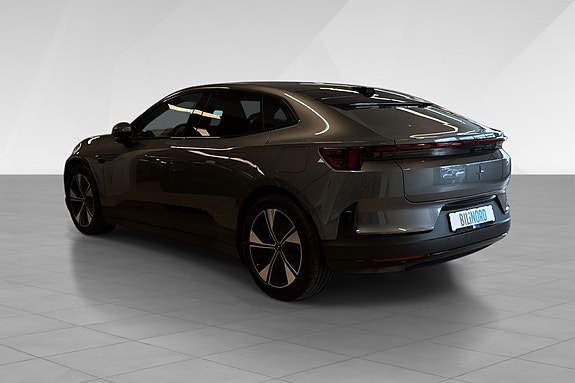 Polestar 4 4 of 5