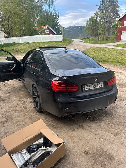 BMW 316d 5 of 5