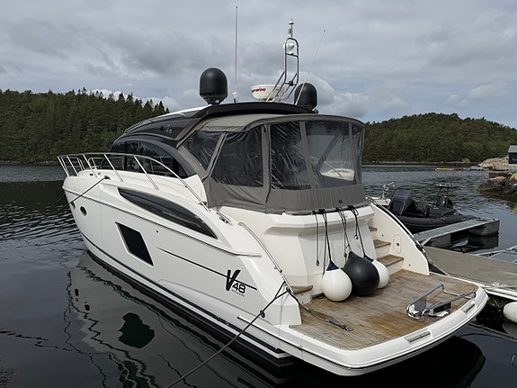 Princess V48 2 of 5