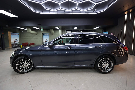 Mercedes-Benz C220 d 5 of 5