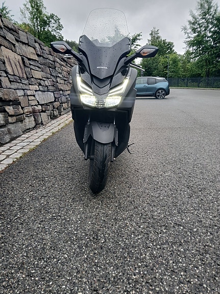 Honda NSS 125 Forza 2 of 5