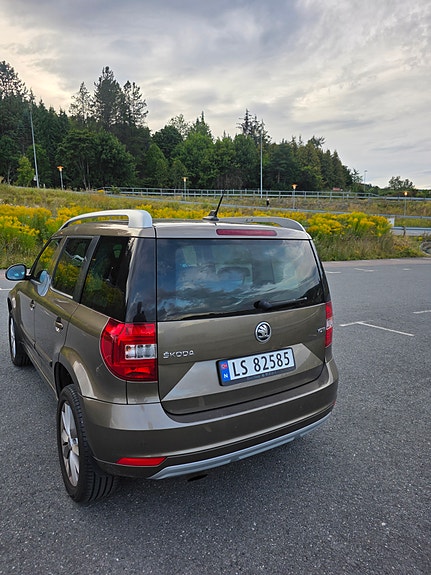 Skoda Yeti 3 of 8