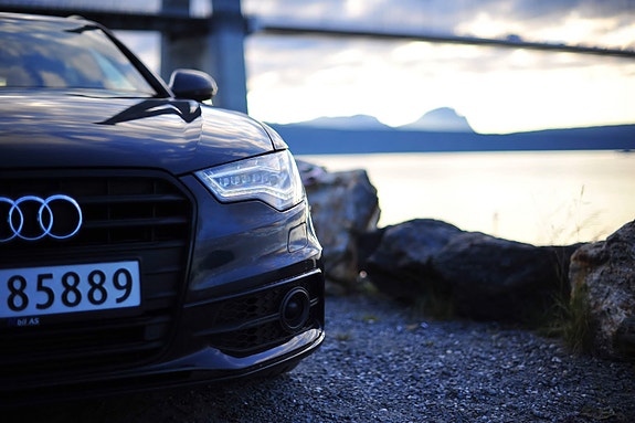 Audi A6 4 of 5