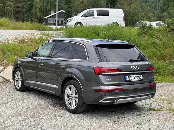 Audi Q7 6 of 30