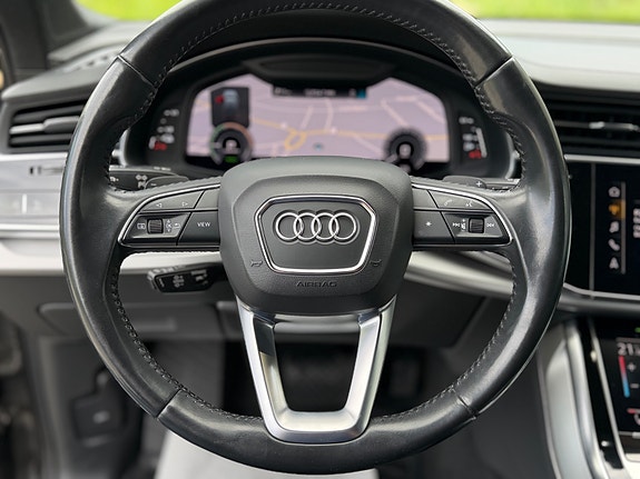 Audi Q7 24 of 30