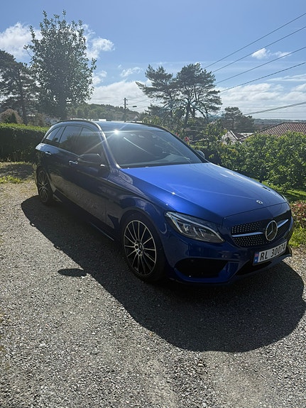 Mercedes-Benz C350 5 of 5