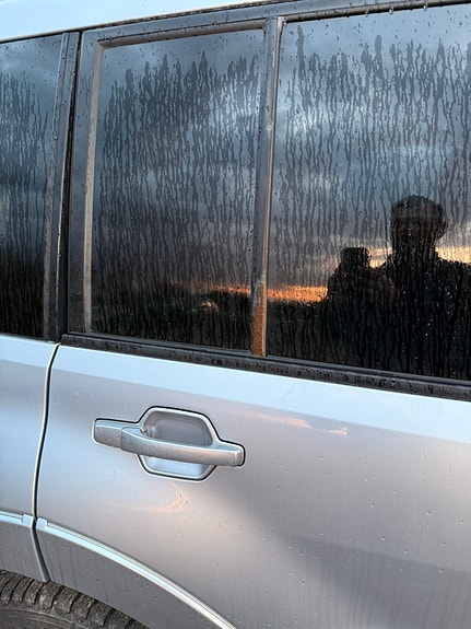 Mitsubishi Pajero 3 of 5