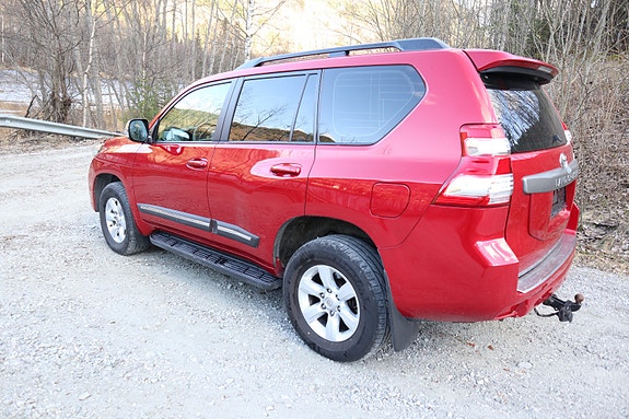 Toyota Land Cruiser 4 of 25
