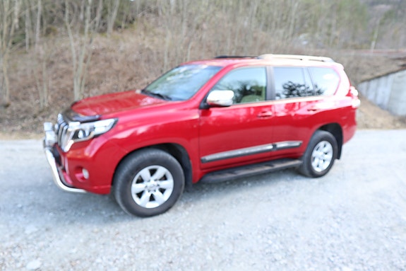 Toyota Land Cruiser 7 of 25