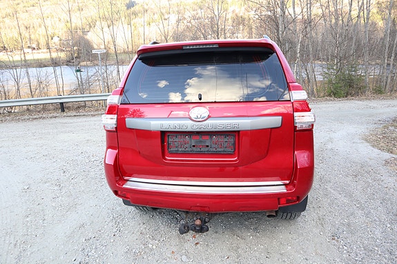Toyota Land Cruiser 11 of 25