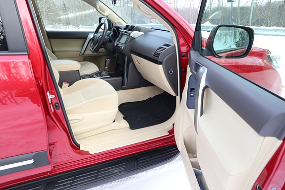 Toyota Land Cruiser 17 of 25