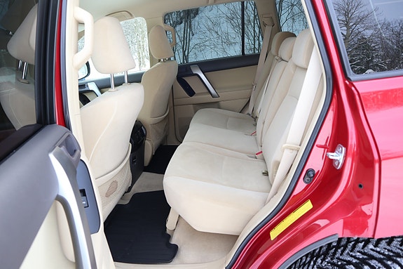 Toyota Land Cruiser 19 of 25