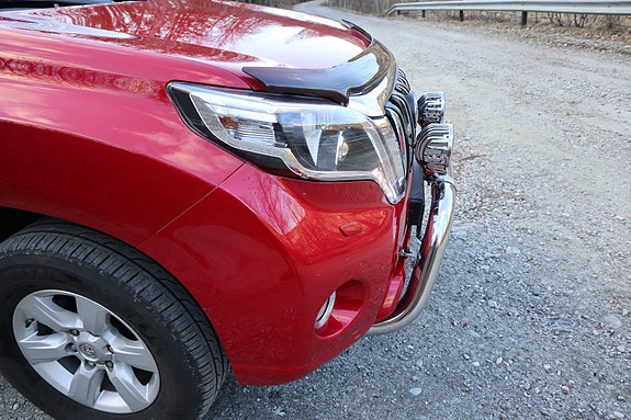 Toyota Land Cruiser 10 of 25