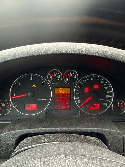 Audi A6 allroad 4 of 5