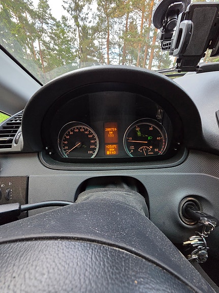 Mercedes-Benz Vito 115 4 of 4