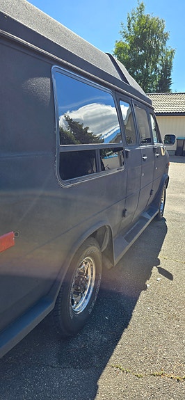 Chevrolet Van 5 of 5