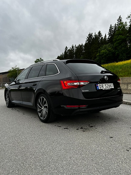 Skoda Superb 6 of 20