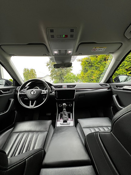 Skoda Superb 14 of 20