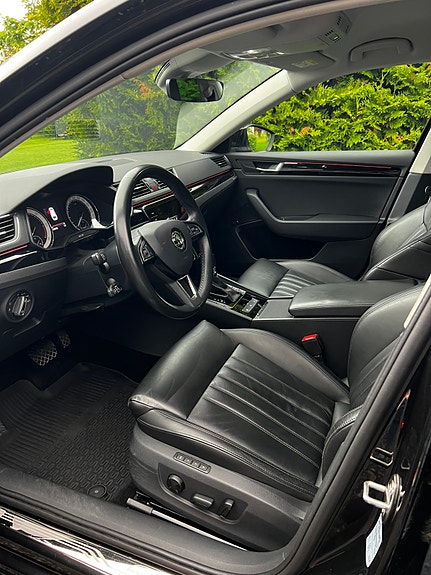 Skoda Superb 9 of 20
