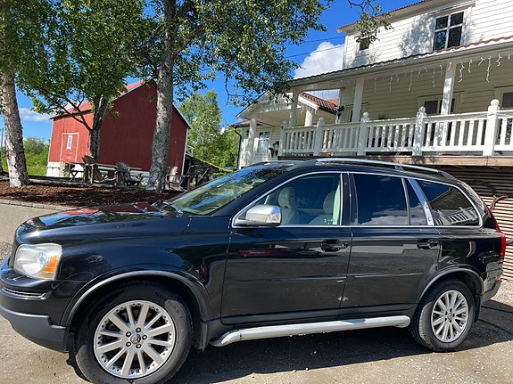 Volvo XC90 4 of 5