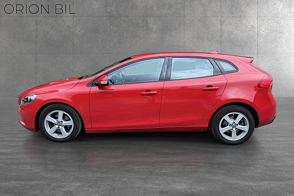 Volvo V40 5 of 5