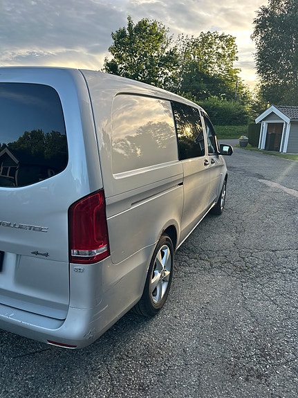 Mercedes-Benz Vito 119 4 of 5