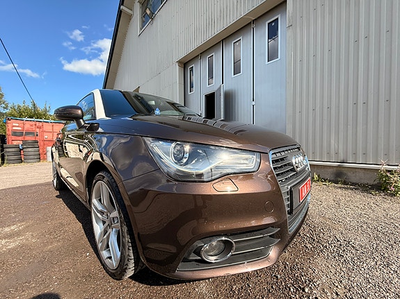 Audi A1 2 of 30
