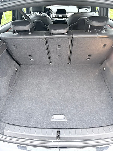 BMW 225xe 8 of 9