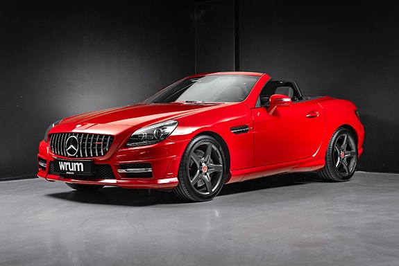 Mercedes-Benz SLK200 2 of 5
