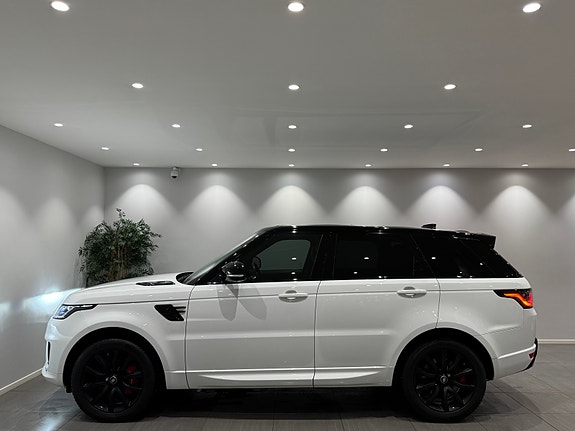 Land Rover Range Rover Sport 2 of 5