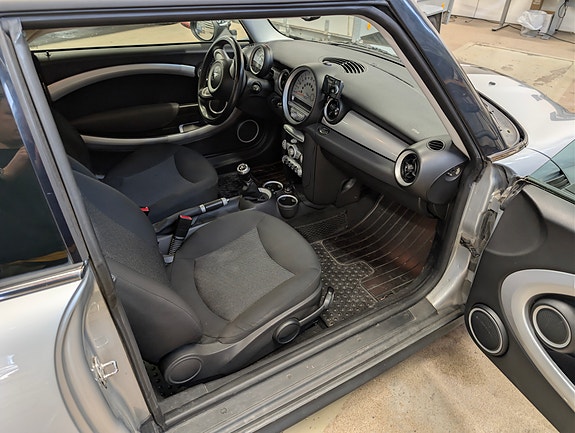 MINI Clubman Cooper D 10 of 20
