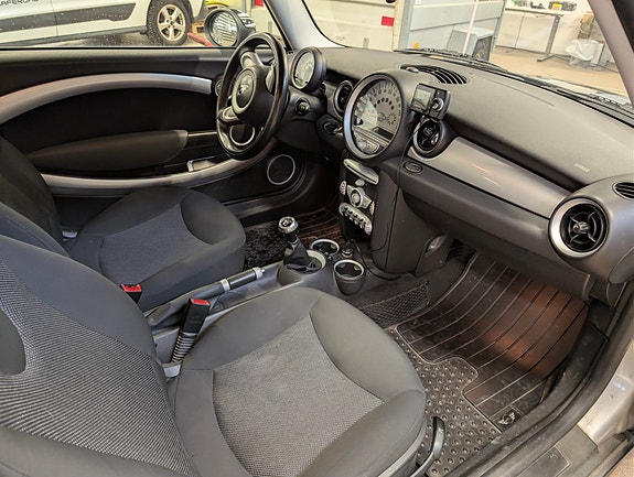 MINI Clubman Cooper D 13 of 20