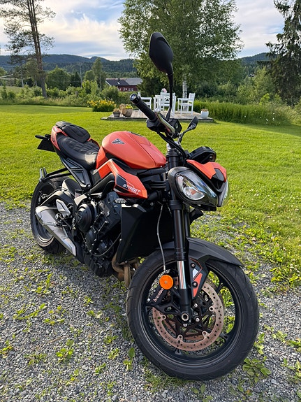 Triumph Street Triple R 765 4 of 5