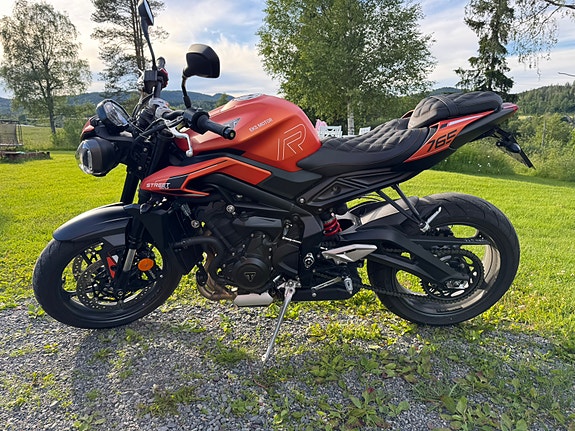Triumph Street Triple R 765 3 of 5